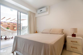 Incrível apartamento beira mar no In Mare Bali por Carpediem